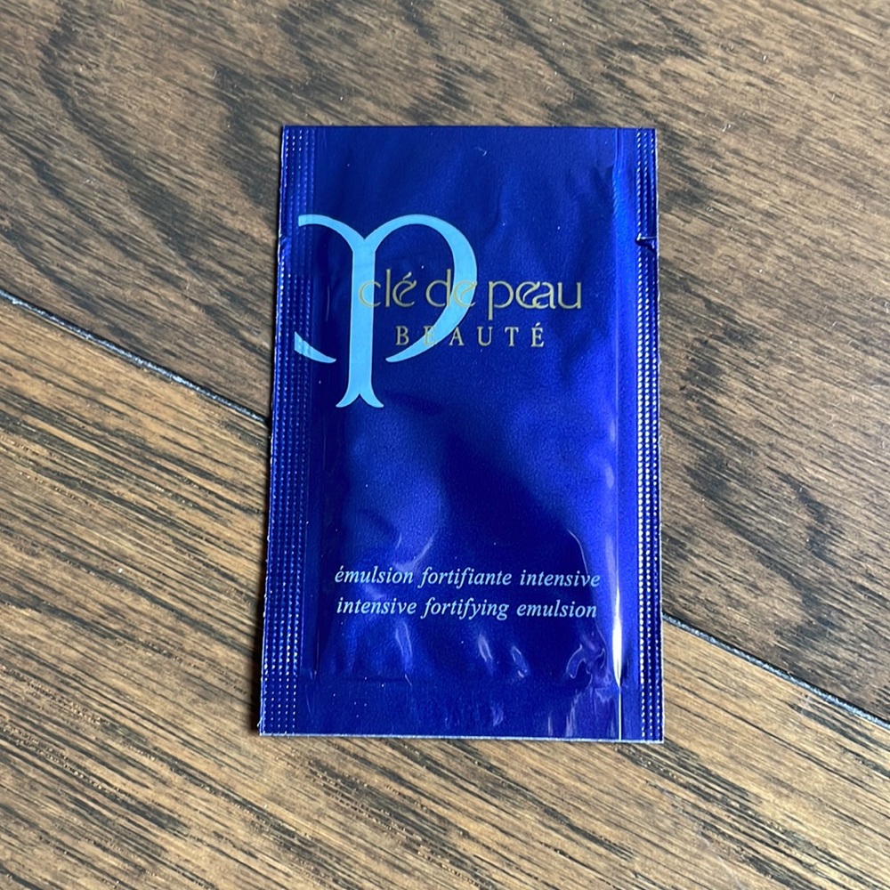 Designer skincare samples! La Mer, ReVive, Cle De Peau, Diptyque, and more! - Picture 10 of 10